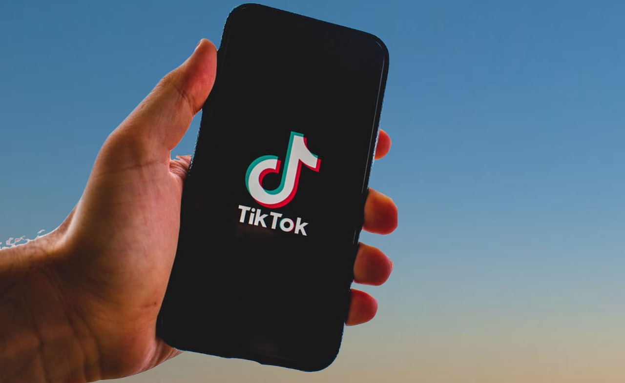 Législation sur l’achat de vues sur TikTok : état des lieux et perspectives d’évolution