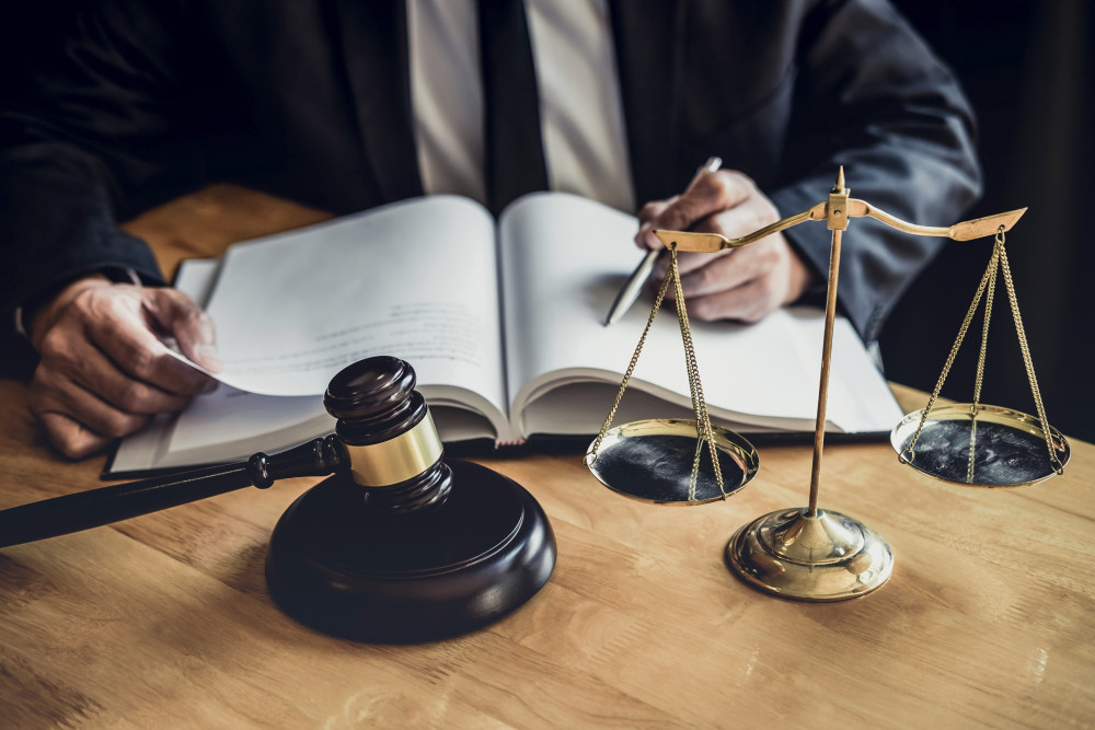 Héritier bloque la succession : comment résoudre ce casse-tête juridique ?